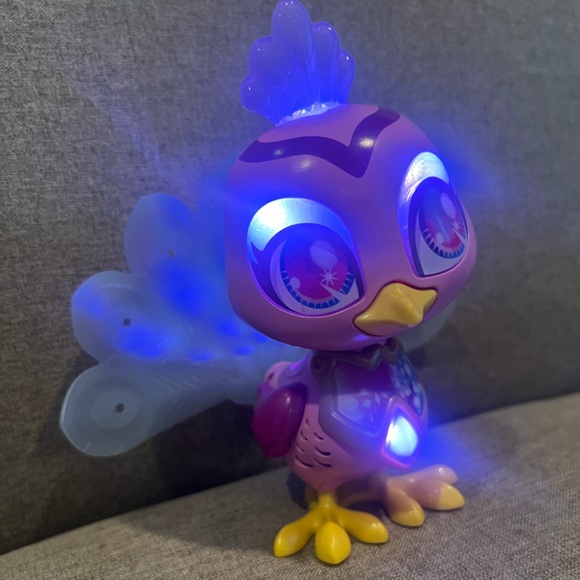 Myla's Sparkling Friends Penny the Mystical Peacock - Picture 2 of 2